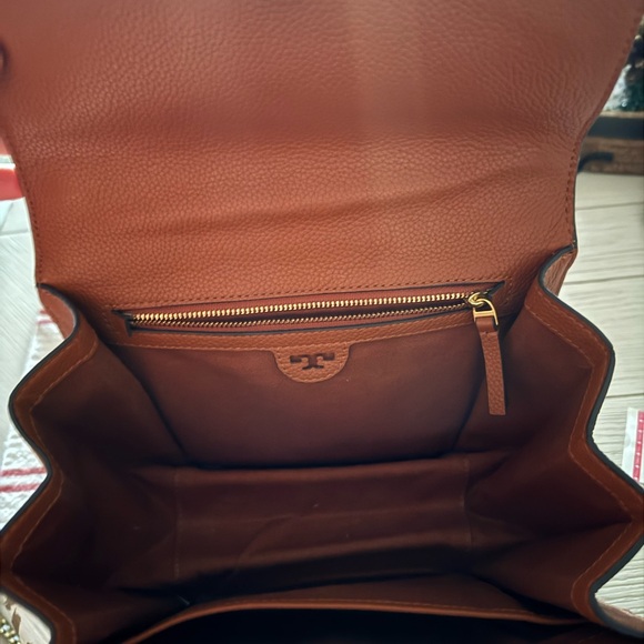 *RARE* Authentic Tory Burch Brooke Pebbled Crossbody Bag - Picture 5 of 9